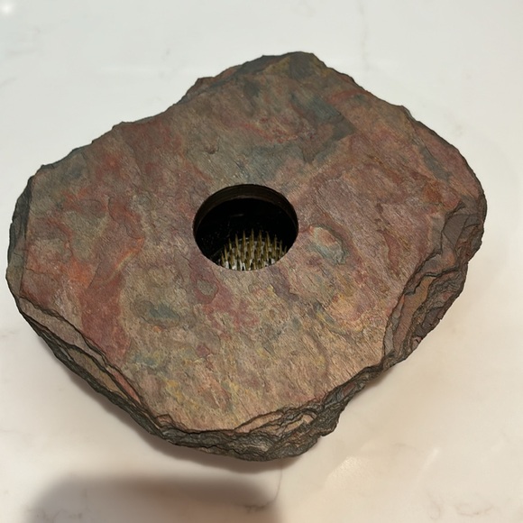 NWT!🪷NATURAL SLATE IKEBANA FLOWER VASE - Picture 5 of 7